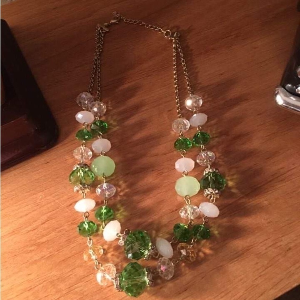 NWOT Layered Beaded Green & White Necklace